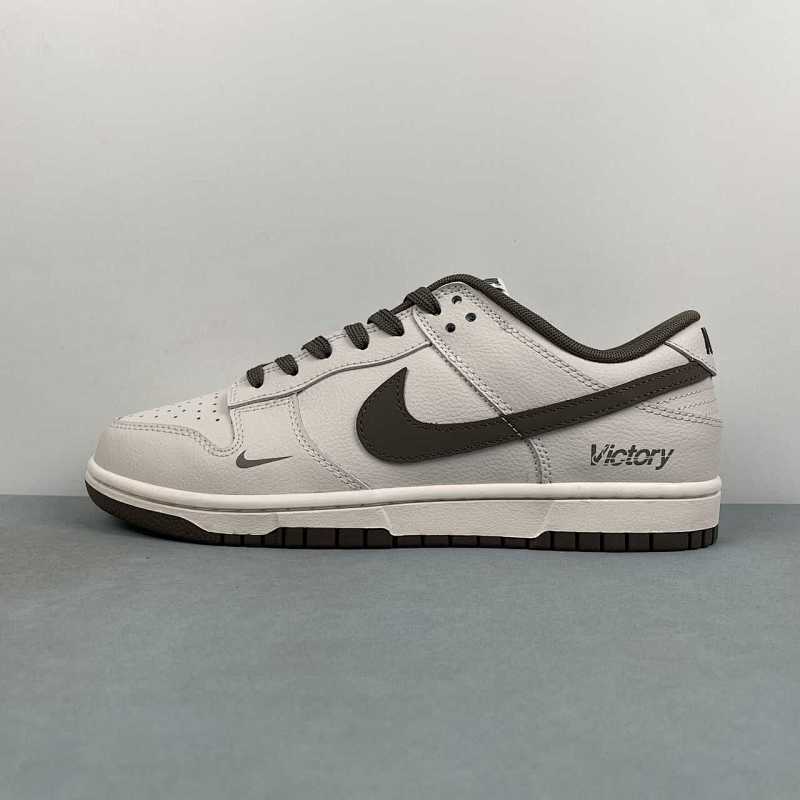 T Nike Dunk Low WG0716-153 40 40 5 41 42 42 5 43 44 44 5 45